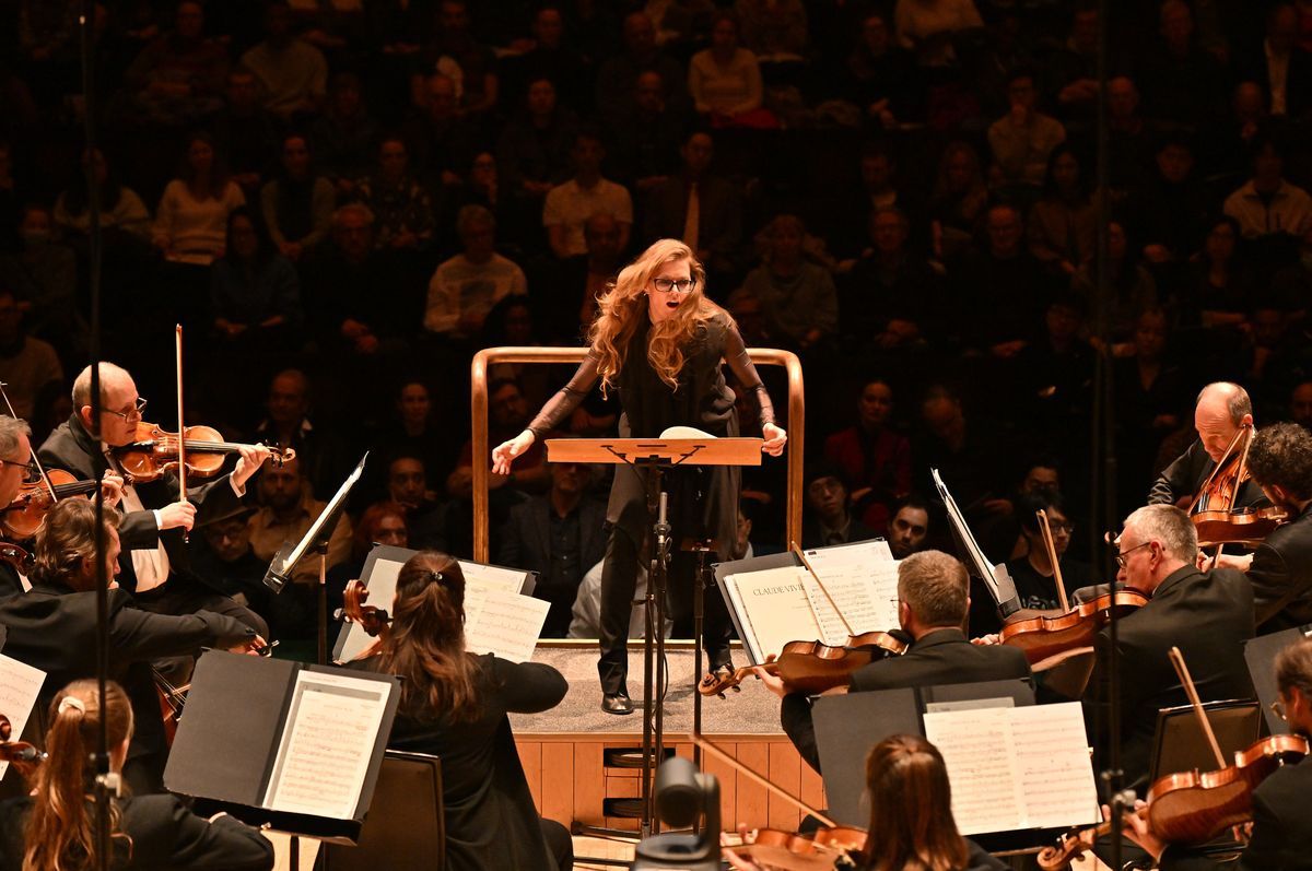 Barbara Hannigan dirige a la Sinfónica de Londres – Obras de Mahler & Messiaen