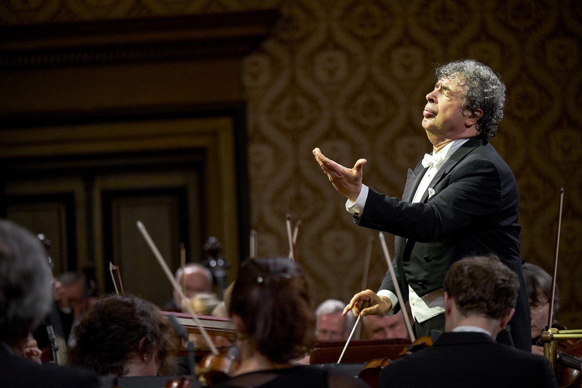Berio, Dvořák: Philharmonique de la République tchèque, Semyon B
