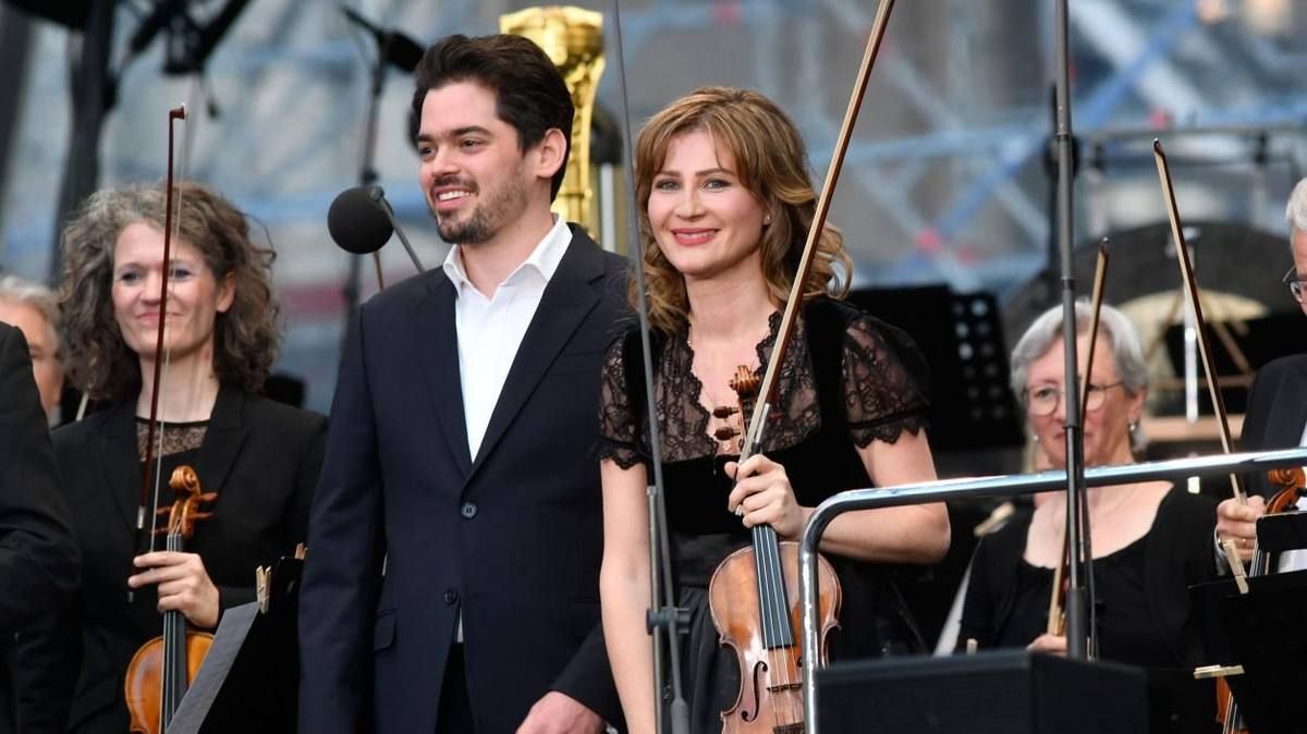 Odeonsplatz Concert 2025: Beethoven and Rachmaninov, with Lisa Batiashvili, the Munich Philharmonic and Lahav Shani