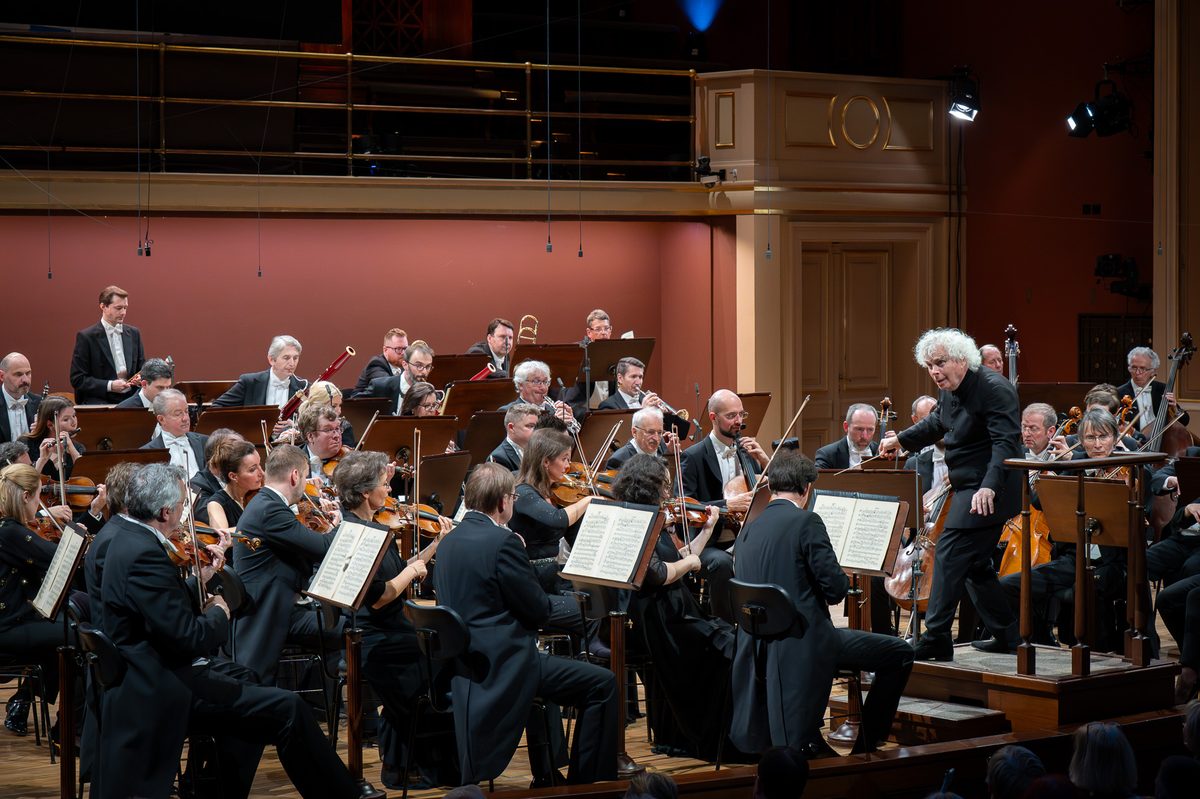 Dvořák: Slavonic Dances, Op. 72, with the Czech Philharmonic and Sir Simon Rattle