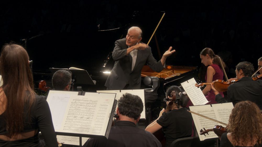 Haydn, Grieg, Brahms : Alexandra Dovgan  - Verbier Festival Chamber Orchestra, Gábor Takács-Nagy