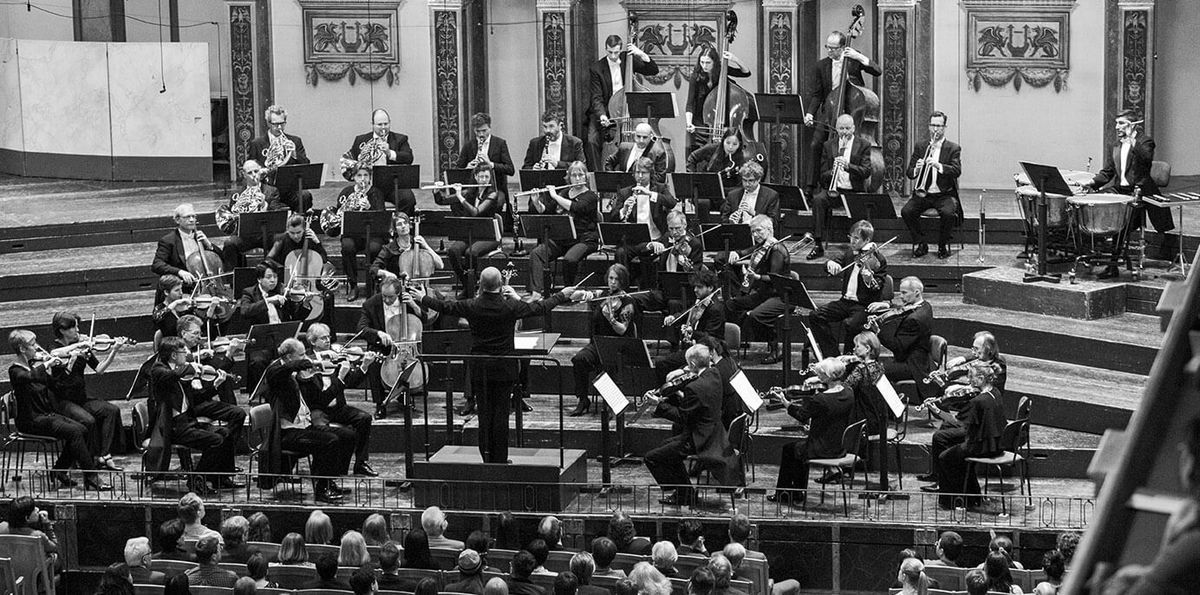 R. Schumann: Sinfonía n.º 4 – Filarmónica de Cámara Alemana de Bremen & P. Järvi