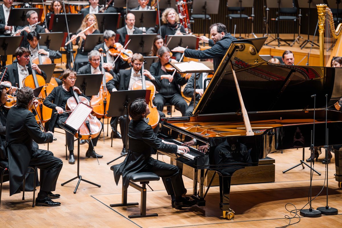 Schumann, Mendelssohn: Seong-Jin Cho - Gewandhausorchester Leipzig, Andris Nelsons