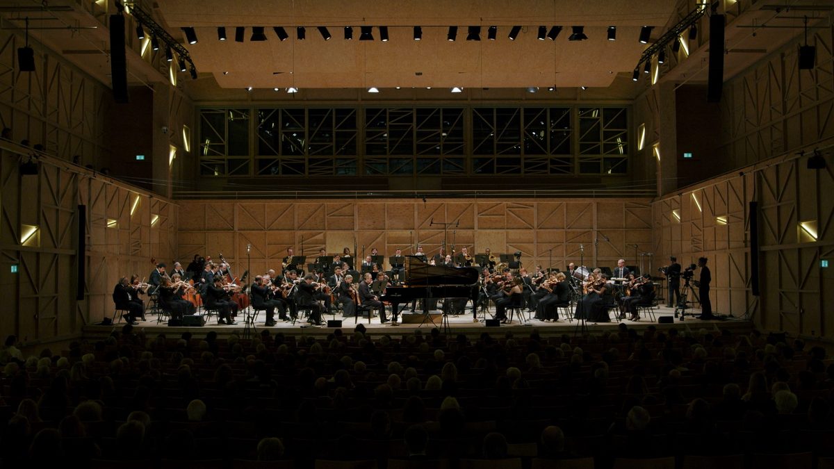 All Rachmaninov - Piano Concerto No. 4, M. Pletnev, Rachmaninoff Orchestra & Kent Nagano